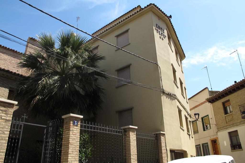 Hostal Casa Pepe Tauste Exterior photo